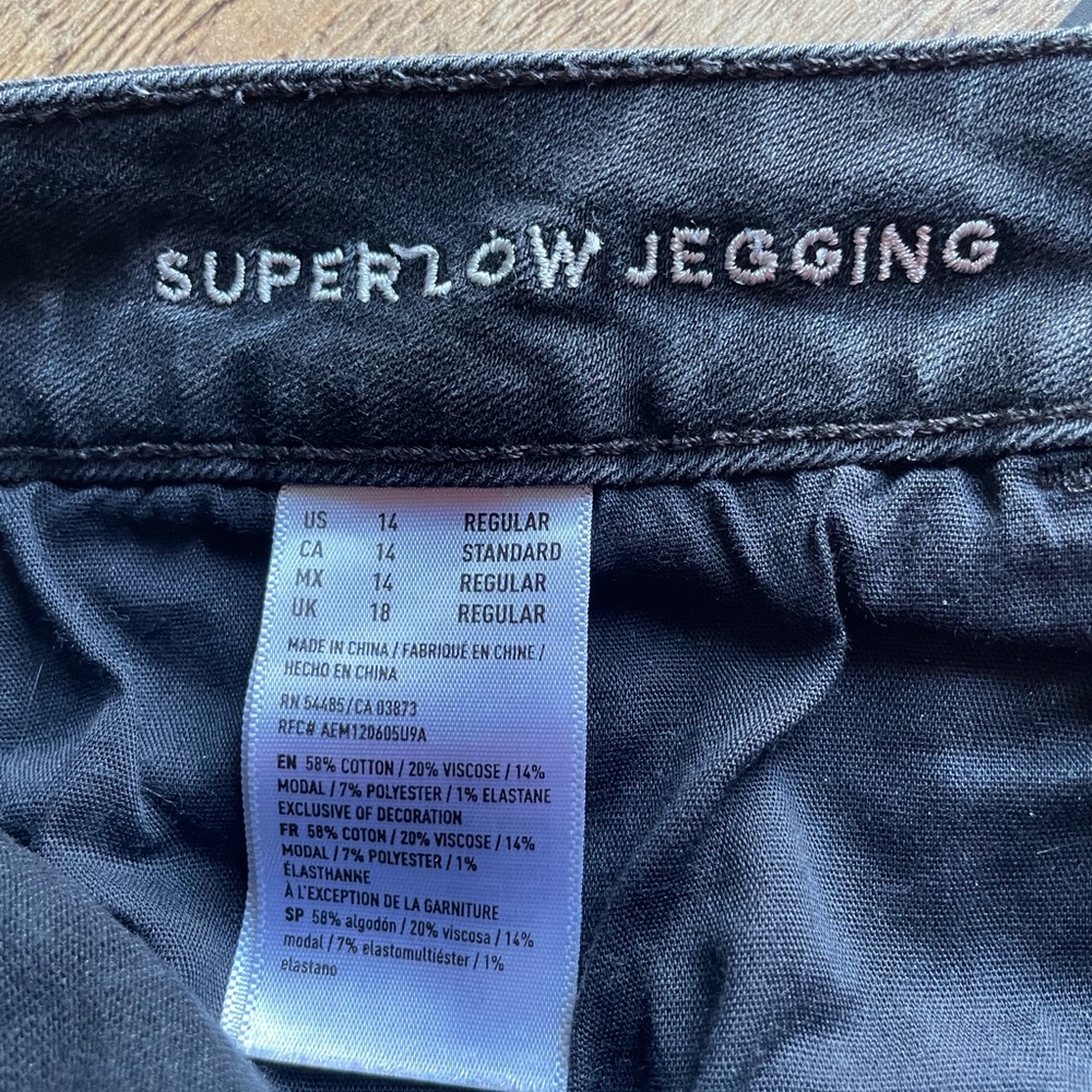 American Eagle Faded Black Superlow Jeggings - Picture 2 of 9